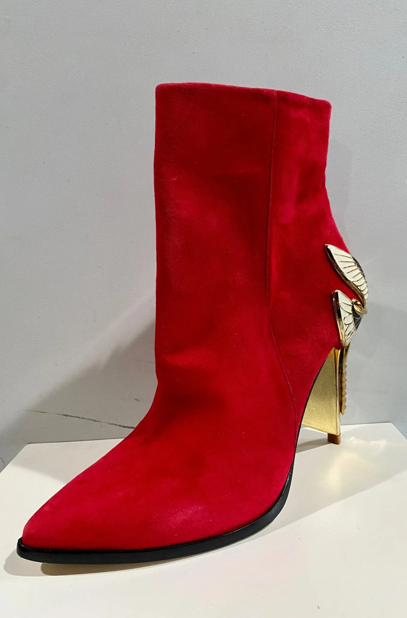 AURORA - RED SAMPLE 9