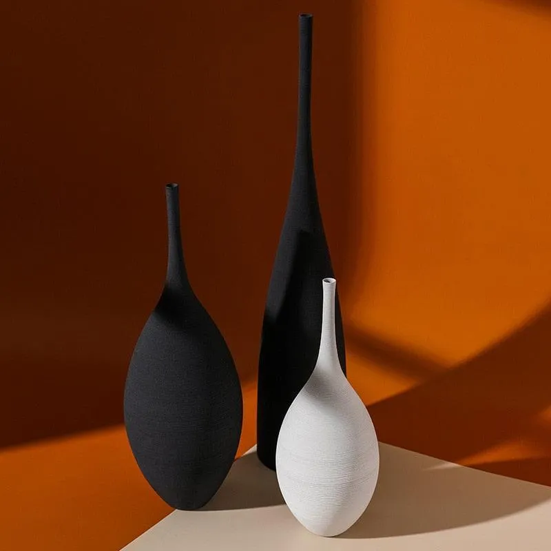 Contemporary Monochrome Vase for Stylish Home Decor