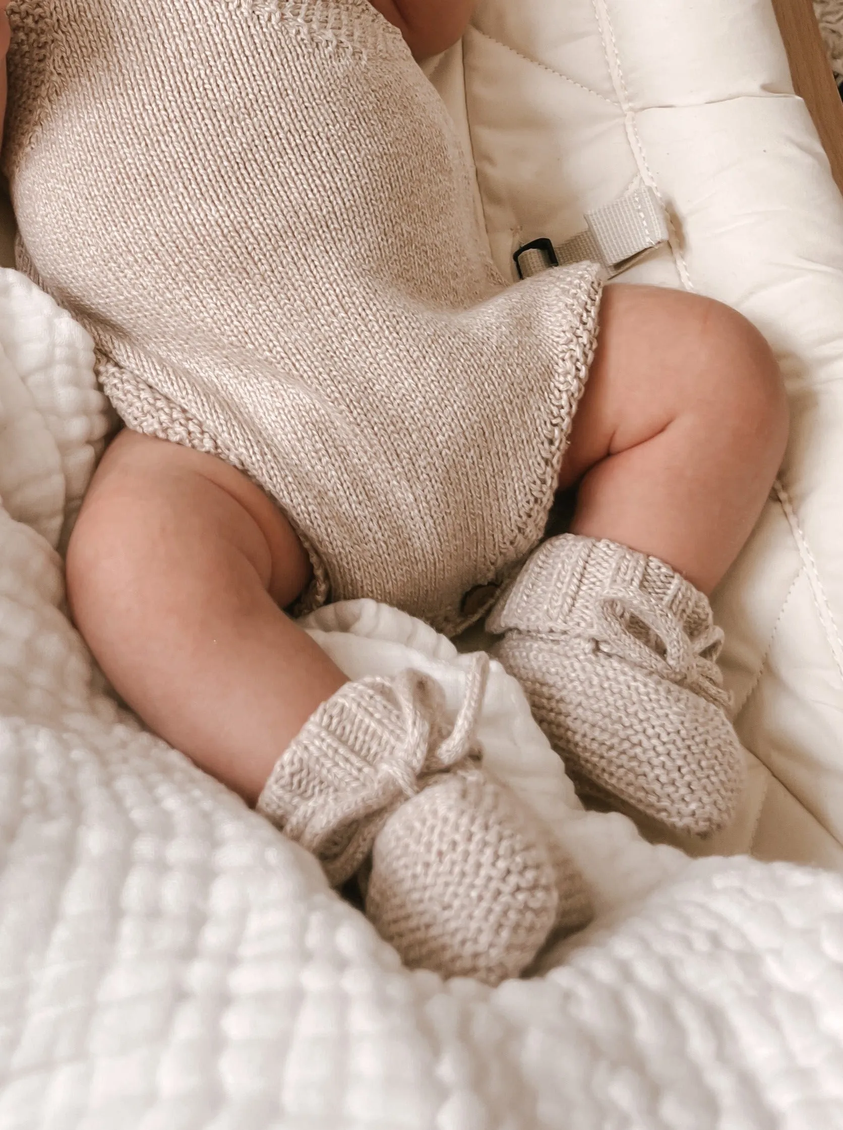 Luna   Luca Organic Booties - Heather Beige