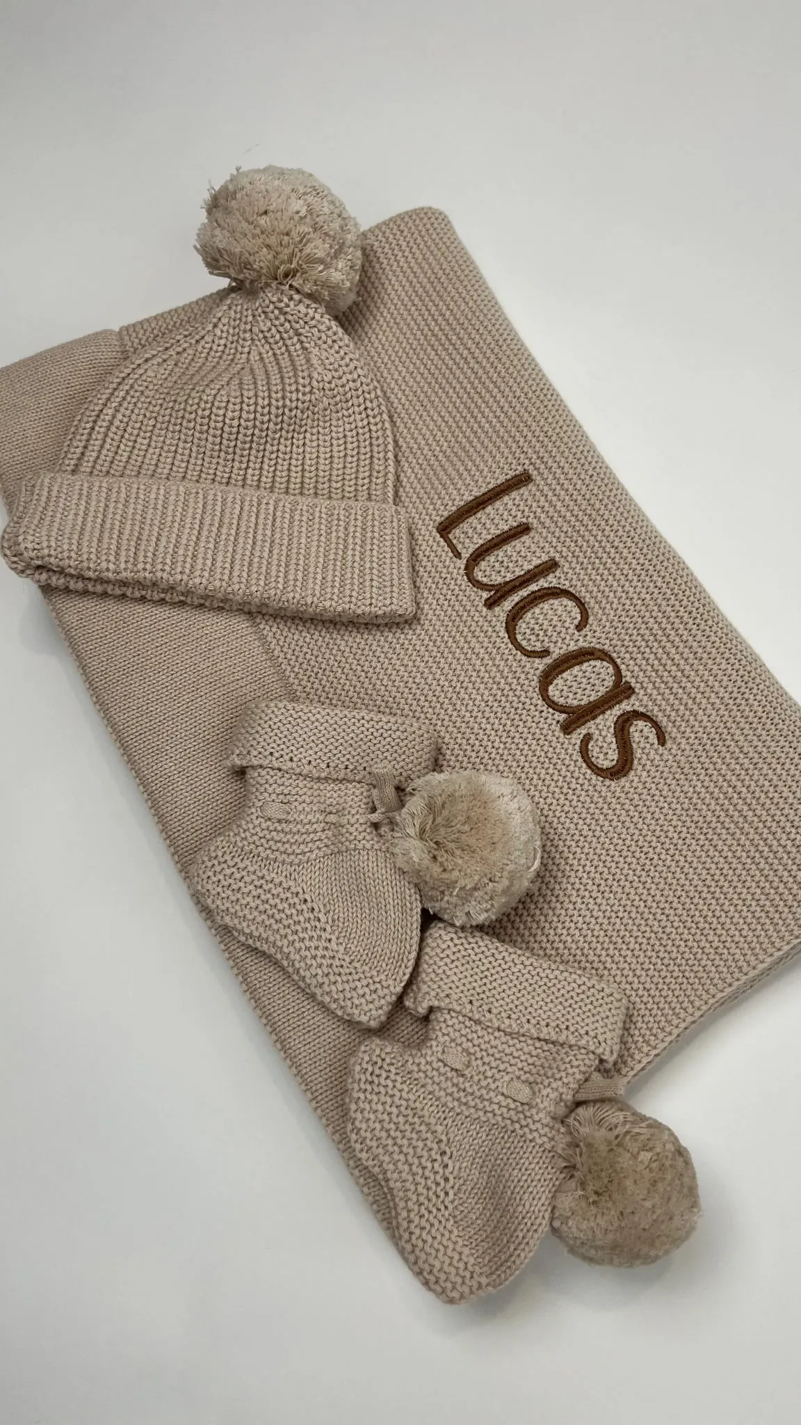 Personalized Baby Knitted Pom Pom Beanie I Beige