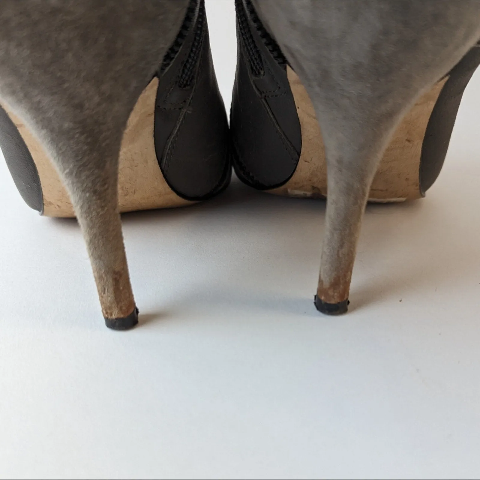 Saks Fifth Avenue Red Heeled Booties / 8.5
