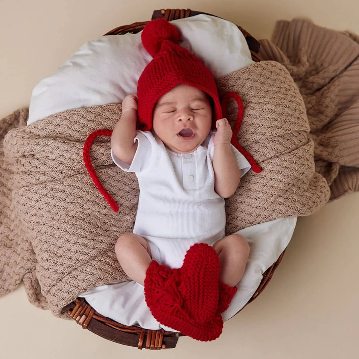 Snuggle Hunny Merino Wool Bonnet   Booties - Red